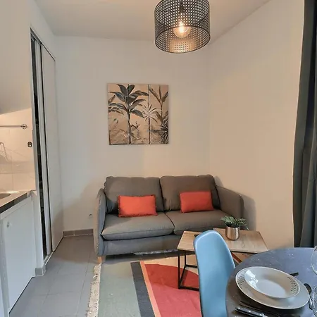 Cosy For 2 In *